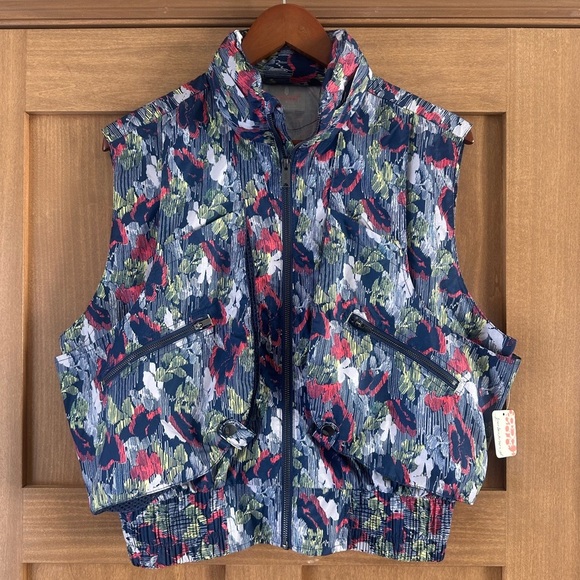 NWT Free People Movement Off The Grid Vest- Multiple Sizes Available​ - Picture 2 of 16